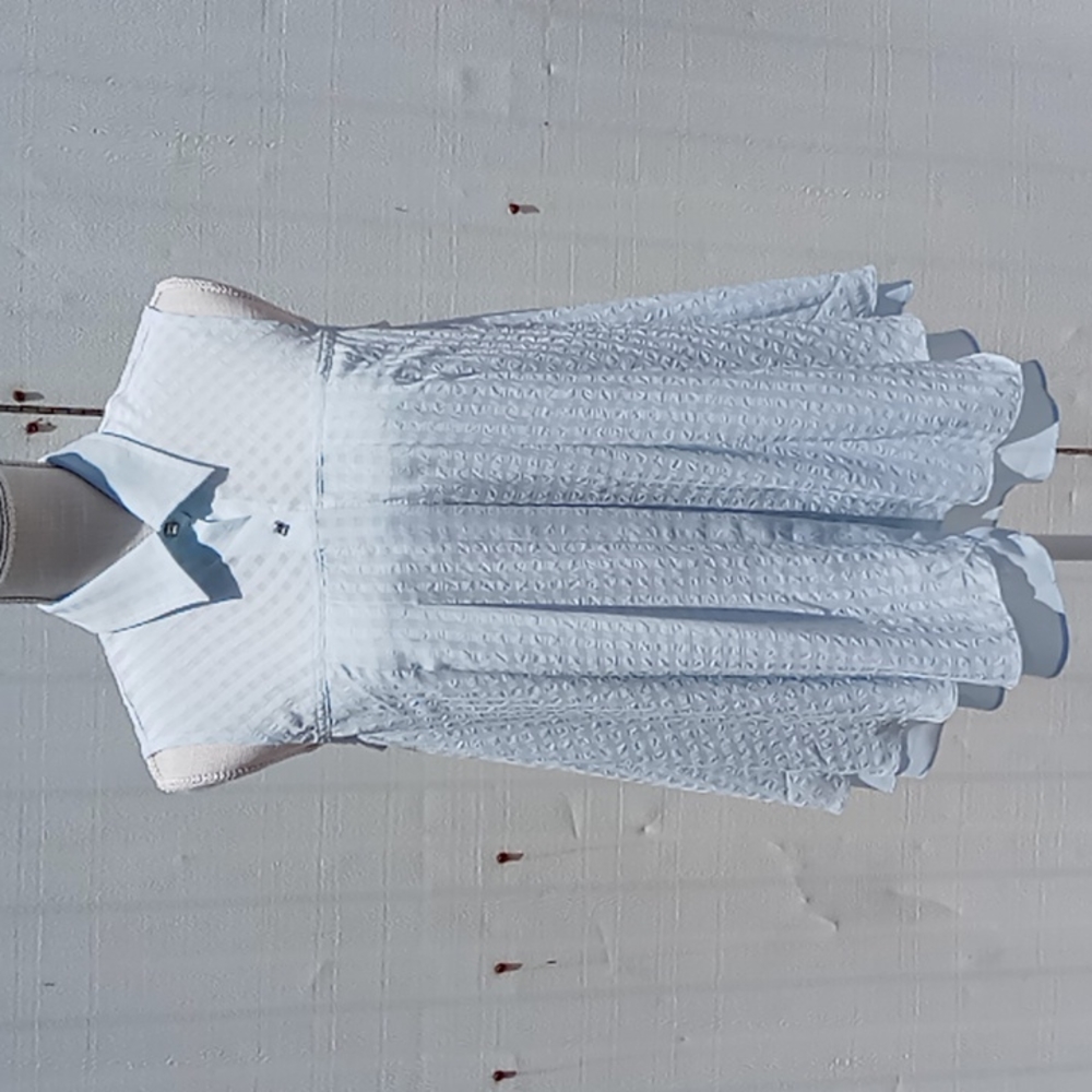Abito Women's Sleeveless Pale Blue Layered Button Front Pleated Blouse Size M